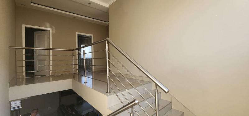 3 Bedroom Property for Sale in Ruimsig Gauteng