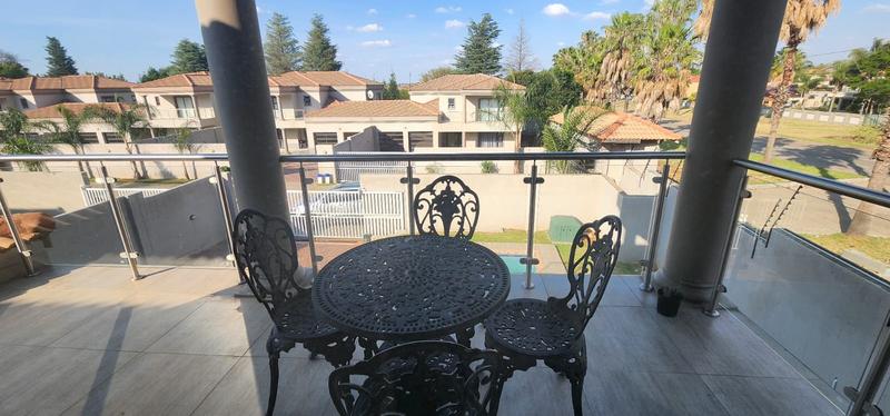 3 Bedroom Property for Sale in Ruimsig Gauteng
