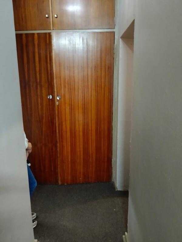 To Let 3 Bedroom Property for Rent in Helikonpark Gauteng
