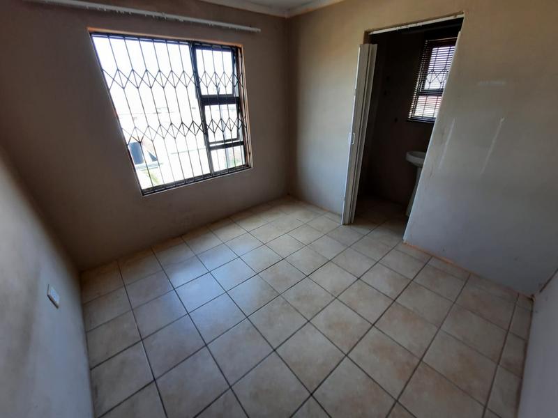 0 Bedroom Property for Sale in Mohlakeng Gauteng