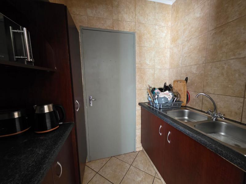 2 Bedroom Property for Sale in Eike Park Gauteng
