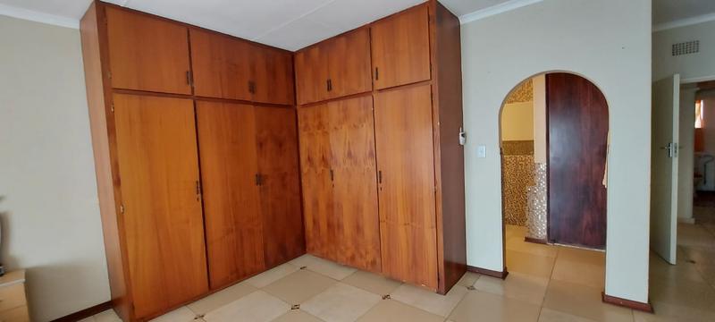 5 Bedroom Property for Sale in Randgate Gauteng