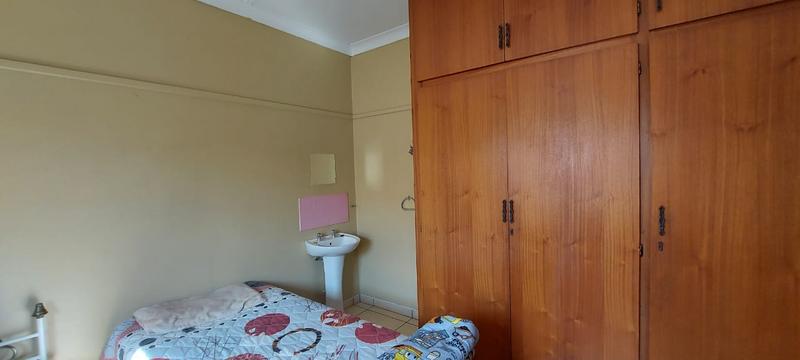 5 Bedroom Property for Sale in Randgate Gauteng