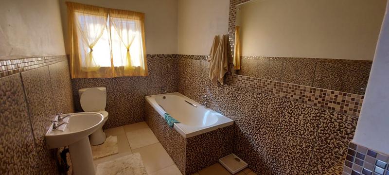 5 Bedroom Property for Sale in Randgate Gauteng