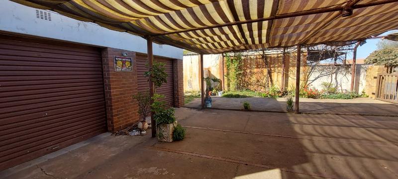5 Bedroom Property for Sale in Randgate Gauteng