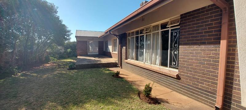 5 Bedroom Property for Sale in Randgate Gauteng