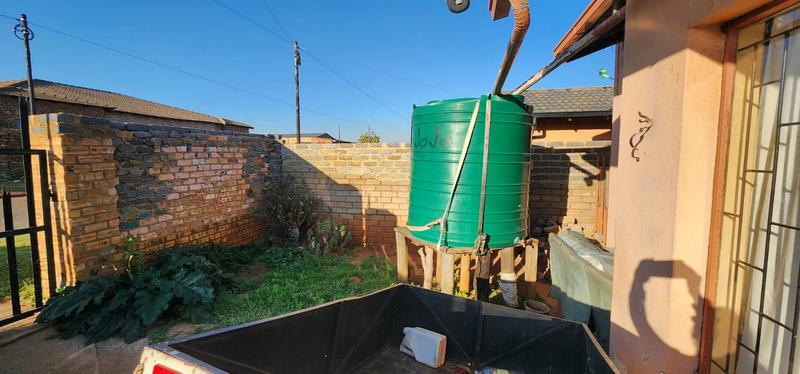 2 Bedroom Property for Sale in Toekomsrus Gauteng