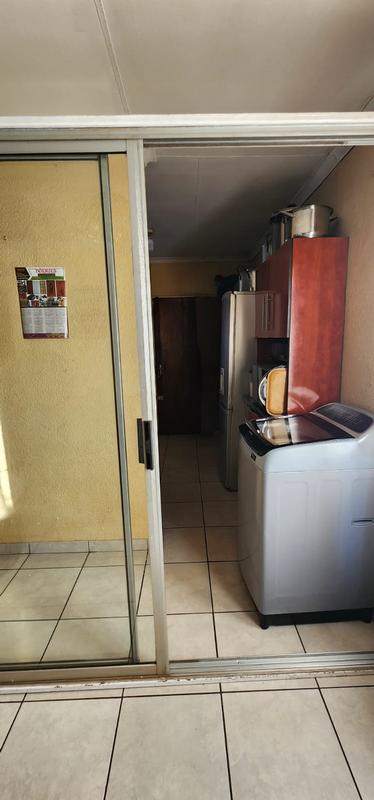 2 Bedroom Property for Sale in Toekomsrus Gauteng