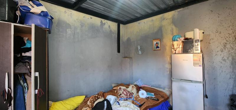 2 Bedroom Property for Sale in Toekomsrus Gauteng