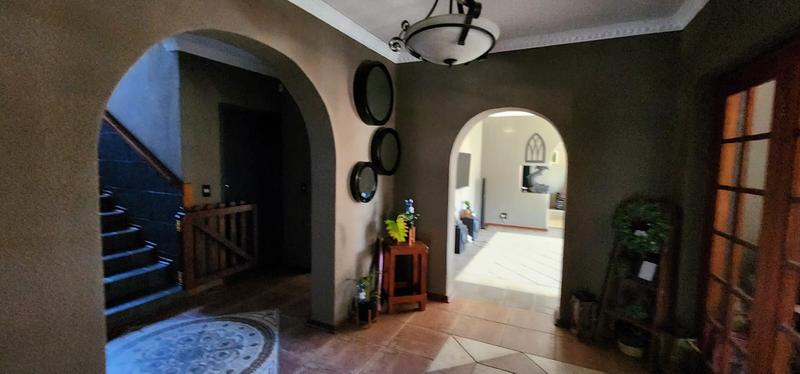 5 Bedroom Property for Sale in Wilbotsdal A H Gauteng