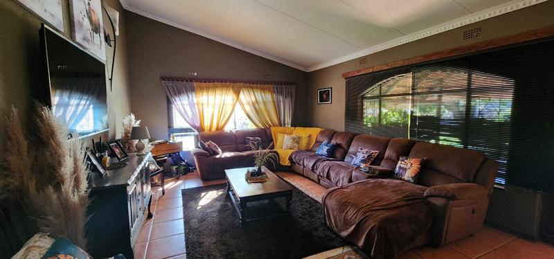 5 Bedroom Property for Sale in Wilbotsdal A H Gauteng