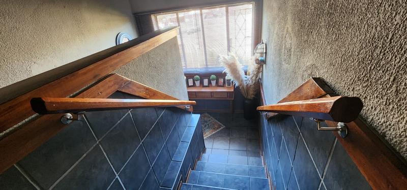 5 Bedroom Property for Sale in Wilbotsdal A H Gauteng