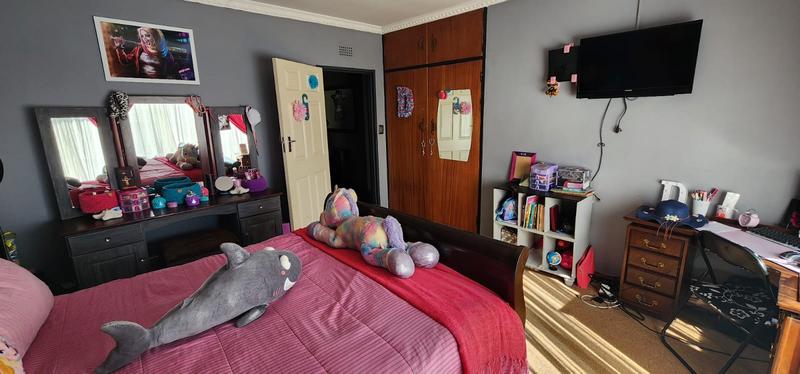 5 Bedroom Property for Sale in Wilbotsdal A H Gauteng