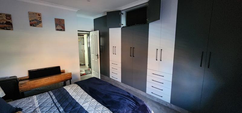 5 Bedroom Property for Sale in Wilbotsdal A H Gauteng