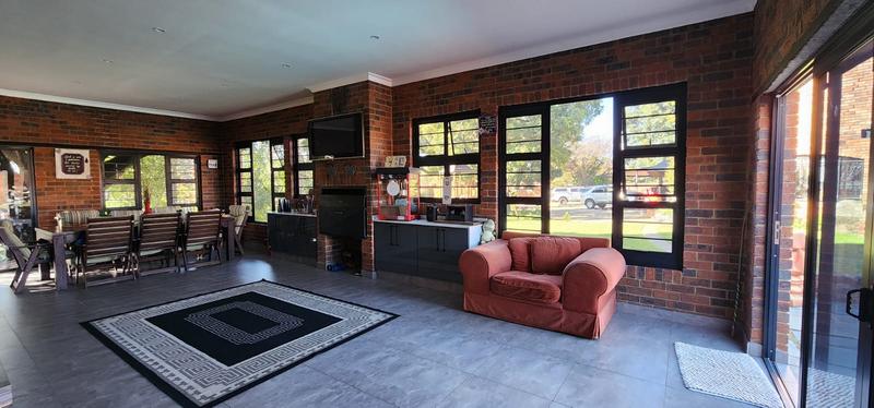 5 Bedroom Property for Sale in Wilbotsdal A H Gauteng