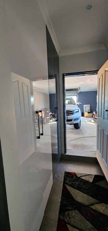 5 Bedroom Property for Sale in Wilbotsdal A H Gauteng