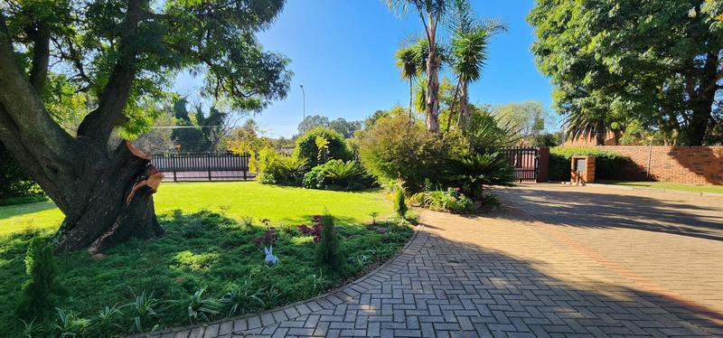 5 Bedroom Property for Sale in Wilbotsdal A H Gauteng