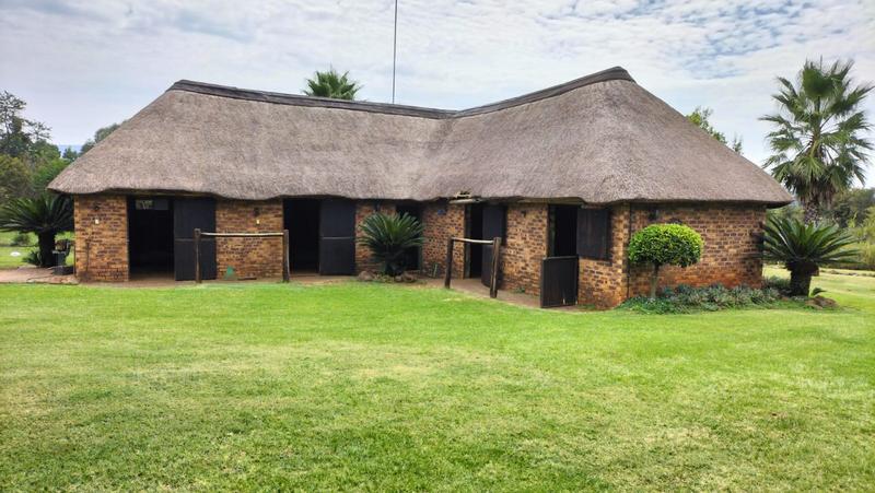 4 Bedroom Property for Sale in Hekpoort Gauteng