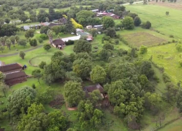 4 Bedroom Property for Sale in Hekpoort Gauteng