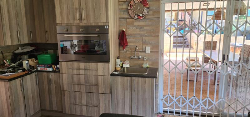 0 Bedroom Property for Sale in Hekpoort Gauteng