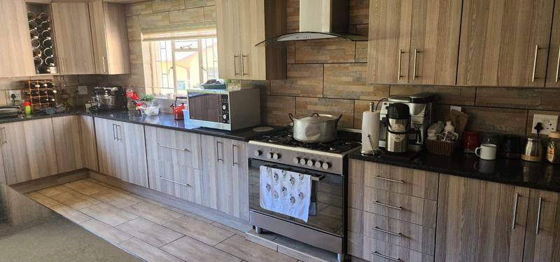 0 Bedroom Property for Sale in Hekpoort Gauteng