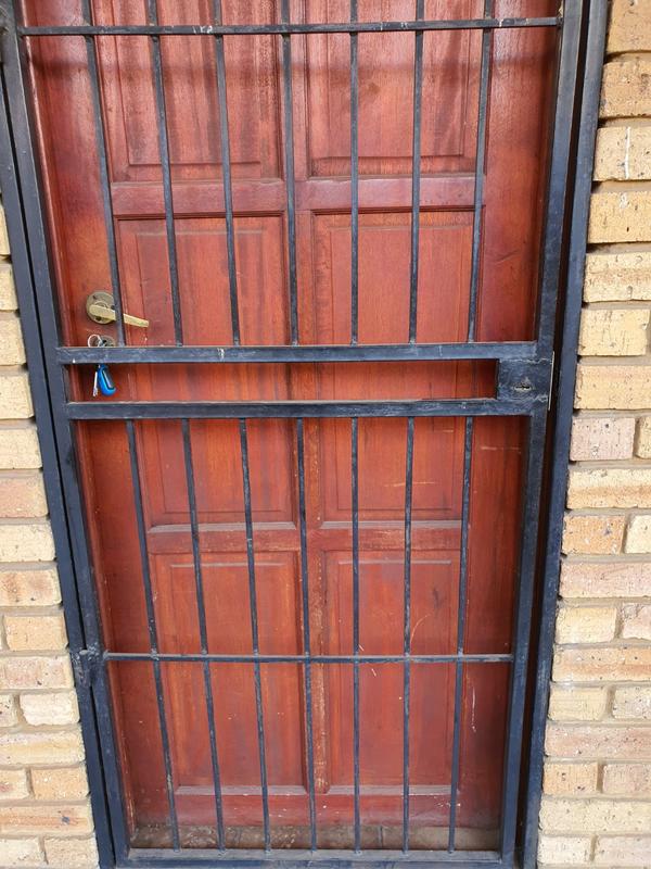 2 Bedroom Property for Sale in Randfontein Central Gauteng