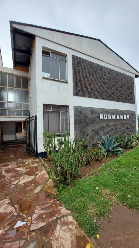 1 Bedroom Property for Sale in Randfontein Central Gauteng