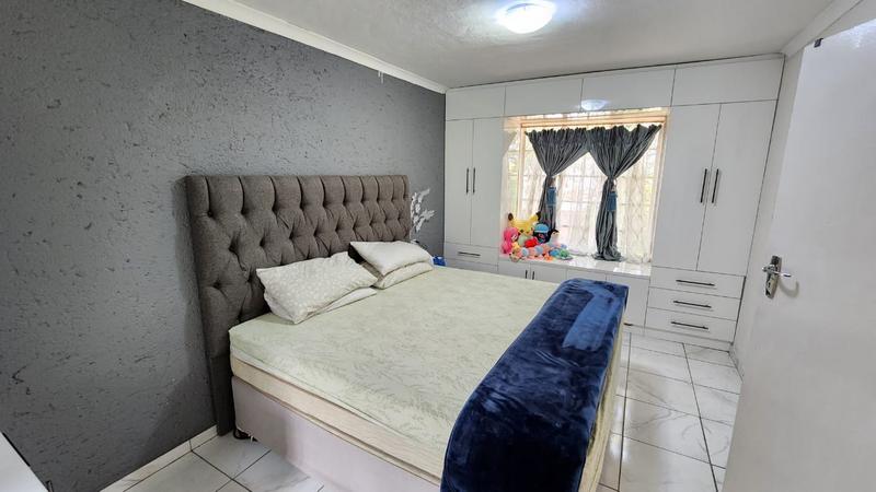 2 Bedroom Property for Sale in Bassonia Gauteng