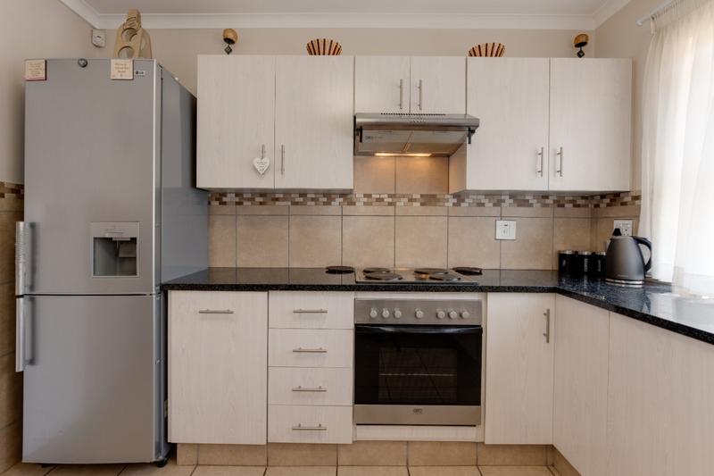 To Let 3 Bedroom Property for Rent in Die Hoewes Gauteng