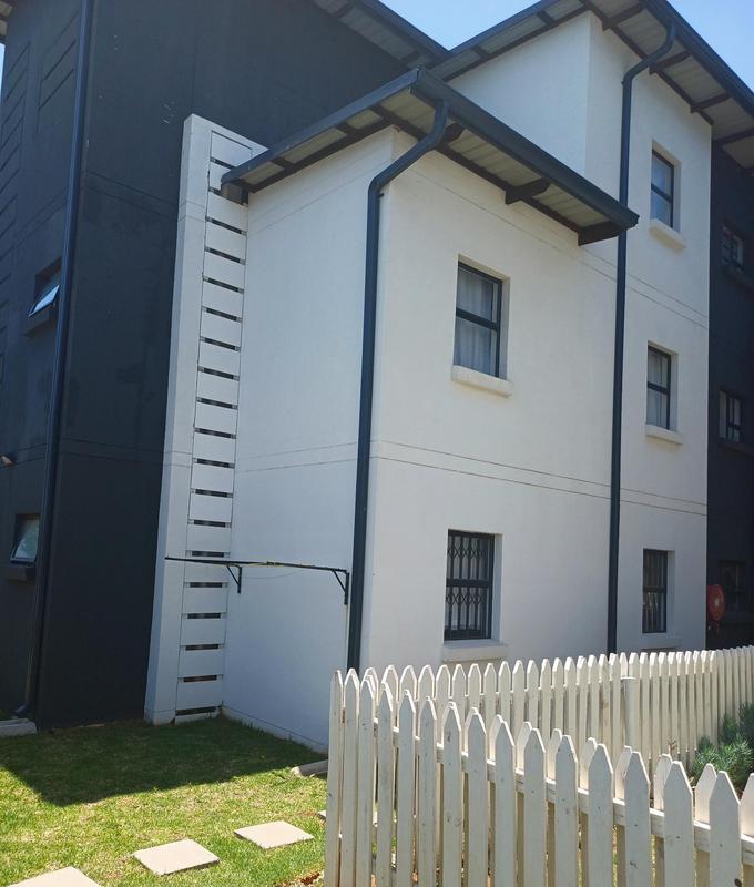 2 Bedroom Property for Sale in Pomona AH Gauteng