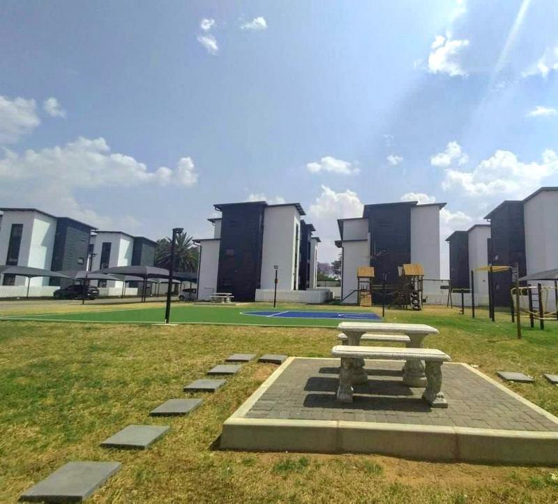 2 Bedroom Property for Sale in Pomona AH Gauteng