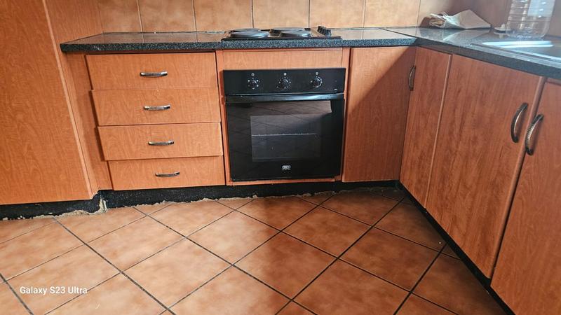 To Let 4 Bedroom Property for Rent in Heatherview Gauteng