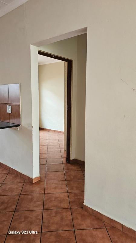 To Let 4 Bedroom Property for Rent in Heatherview Gauteng