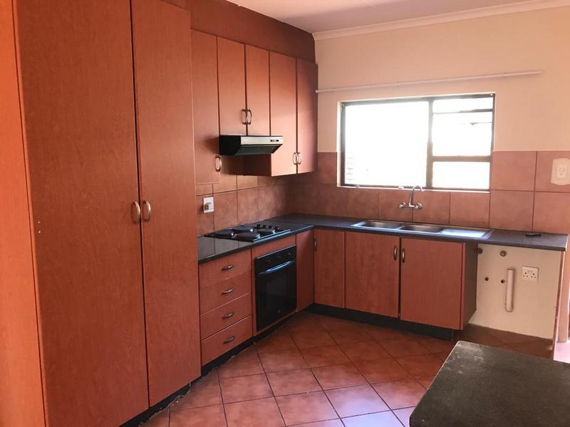 To Let 4 Bedroom Property for Rent in Heatherview Gauteng