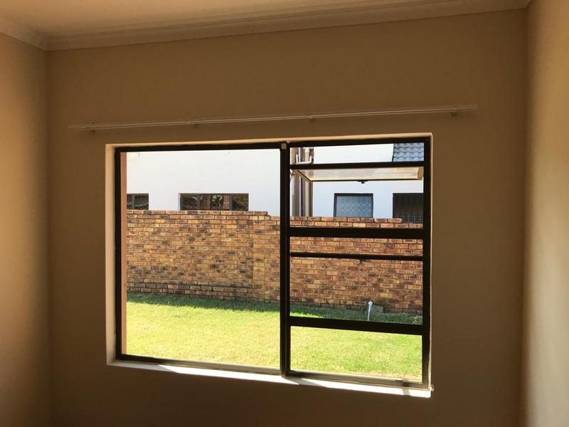 To Let 4 Bedroom Property for Rent in Heatherview Gauteng