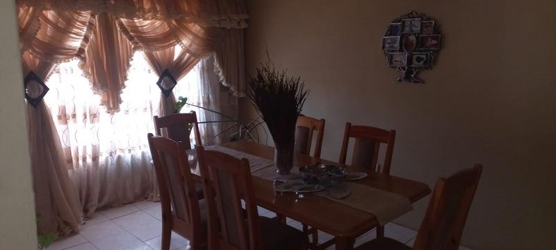 2 Bedroom Property for Sale in Mohlakeng Gauteng