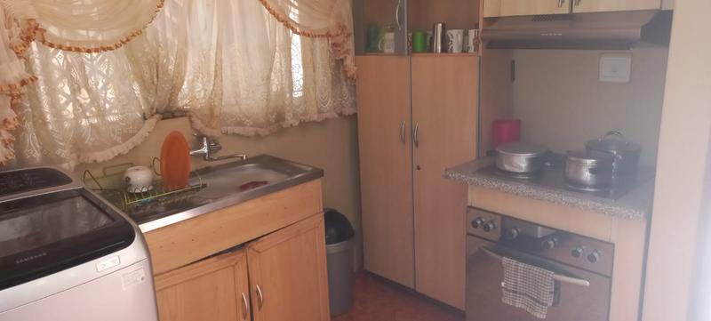 2 Bedroom Property for Sale in Mohlakeng Gauteng
