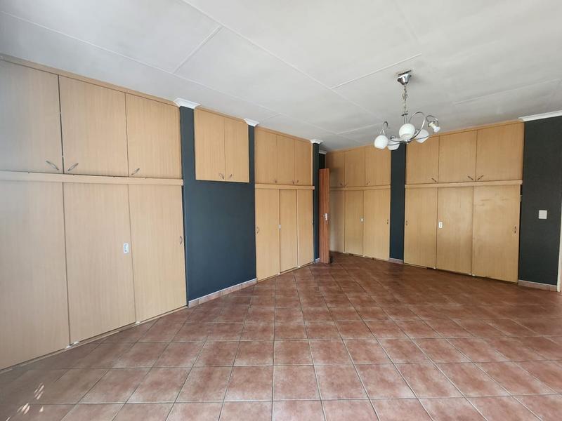 4 Bedroom Property for Sale in Wilbotsdal A H Gauteng