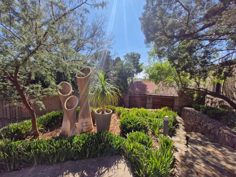 3 Bedroom Property for Sale in Glenvista Gauteng