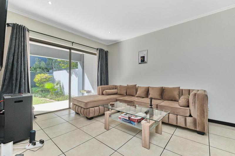 2 Bedroom Property for Sale in Lonehill Gauteng