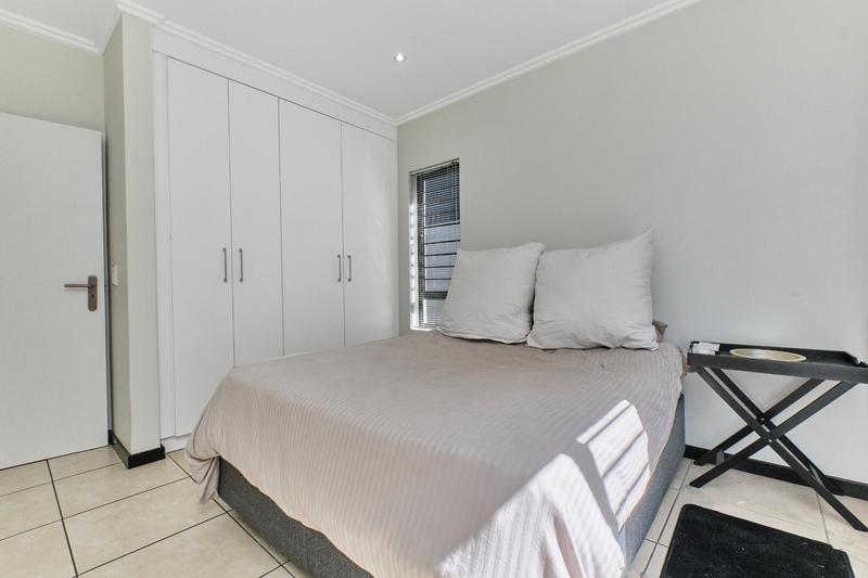 2 Bedroom Property for Sale in Lonehill Gauteng