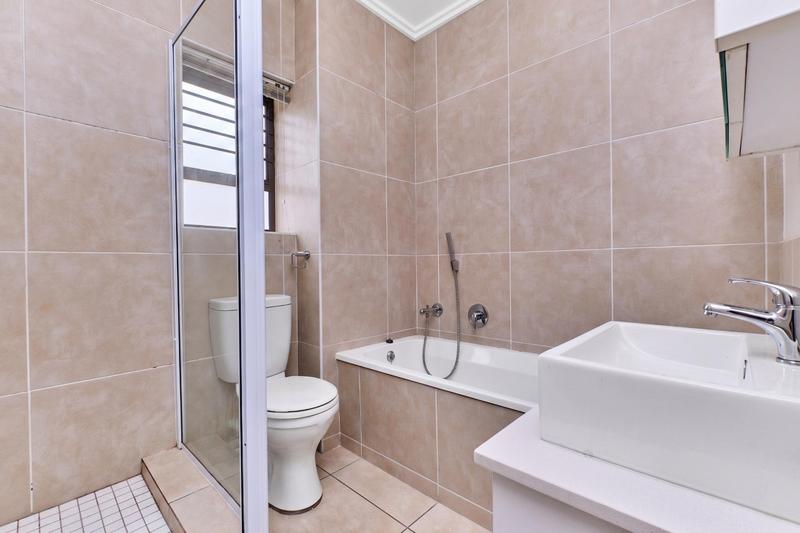 2 Bedroom Property for Sale in Lonehill Gauteng