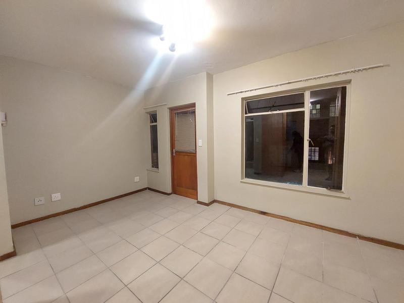 1 Bedroom Property for Sale in Braamfontein Werf Gauteng