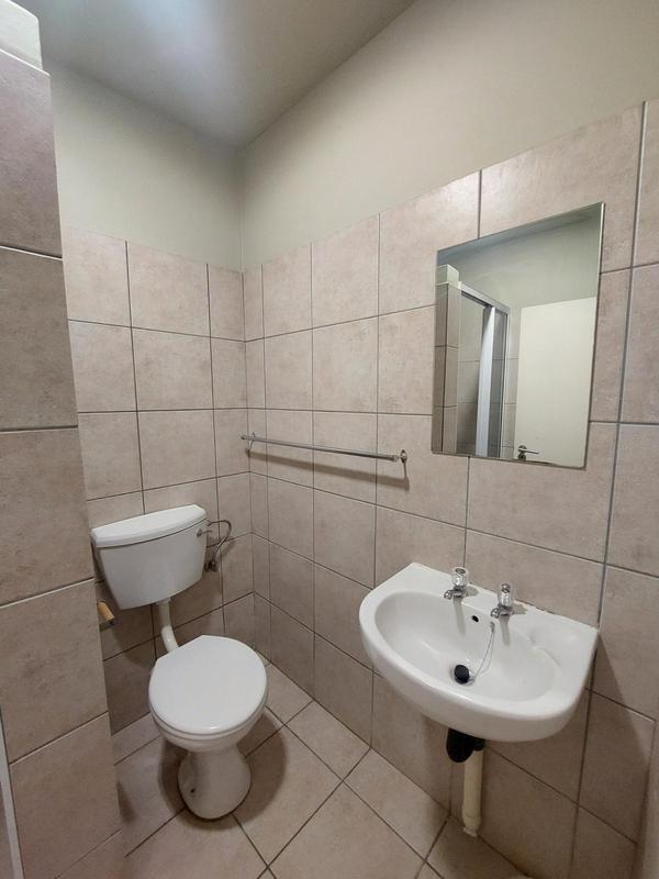 1 Bedroom Property for Sale in Braamfontein Werf Gauteng