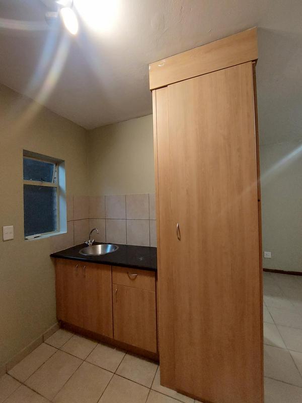 1 Bedroom Property for Sale in Braamfontein Werf Gauteng