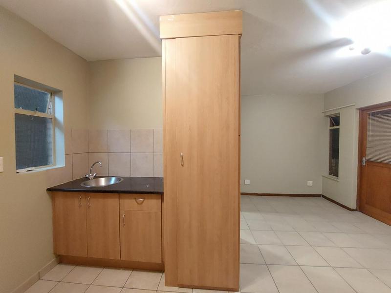 1 Bedroom Property for Sale in Braamfontein Werf Gauteng