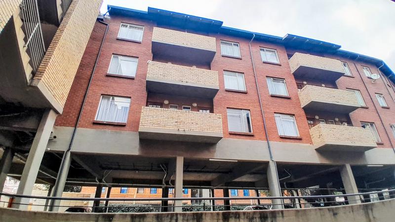 1 Bedroom Property for Sale in Braamfontein Werf Gauteng