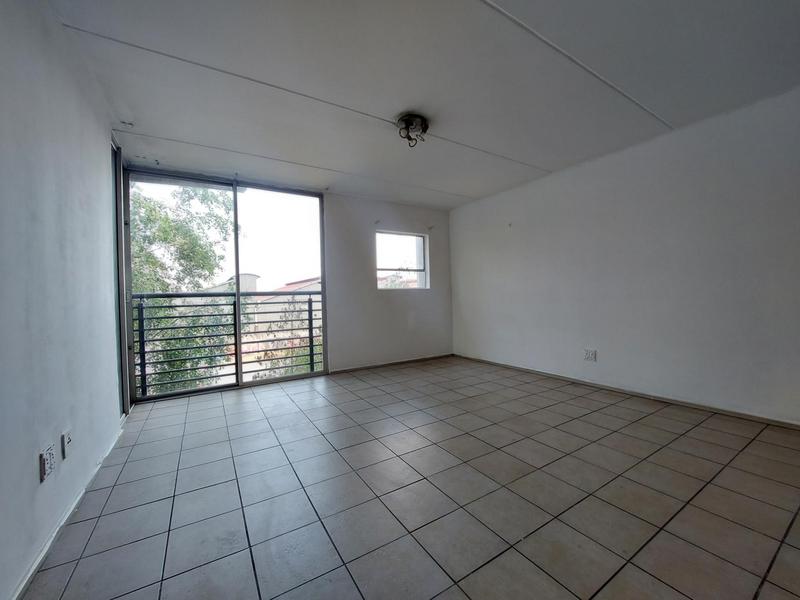 To Let 1 Bedroom Property for Rent in Braamfontein Werf Gauteng