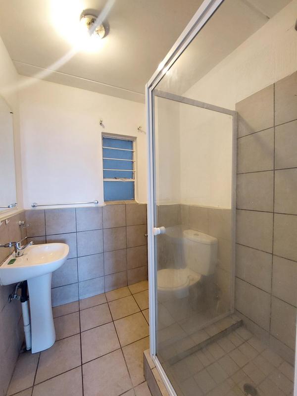 To Let 1 Bedroom Property for Rent in Braamfontein Werf Gauteng