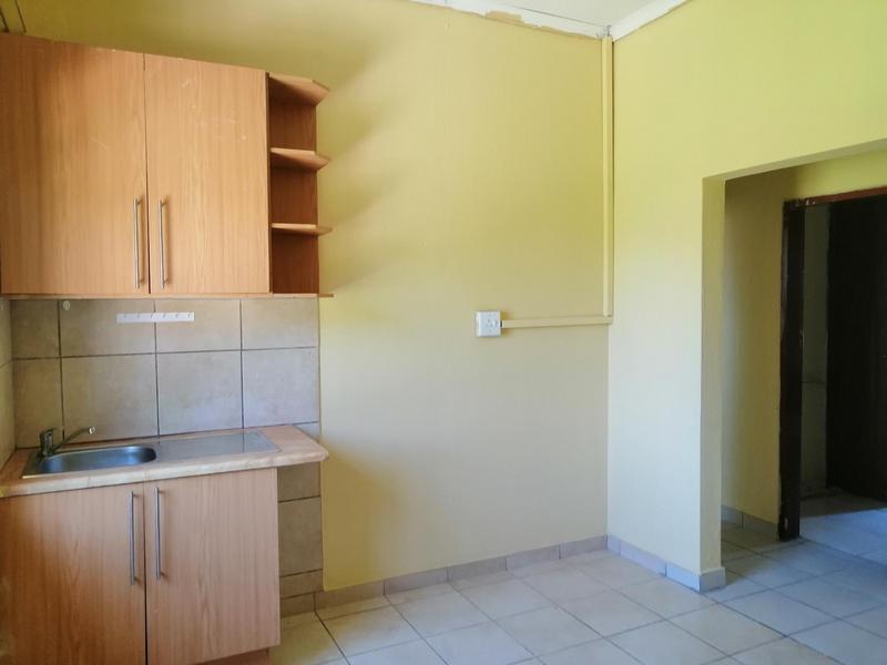1 Bedroom Property for Sale in Birchleigh North Gauteng